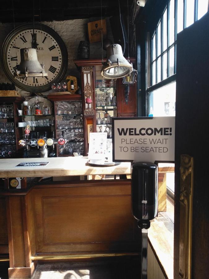 St Christopher'S Inn Hostel At The Bauhaus Bruges Esterno foto