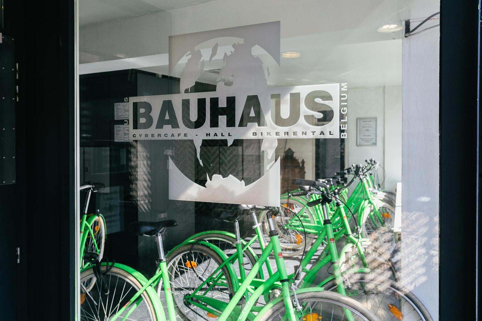 St Christopher'S Inn Hostel At The Bauhaus Bruges Esterno foto