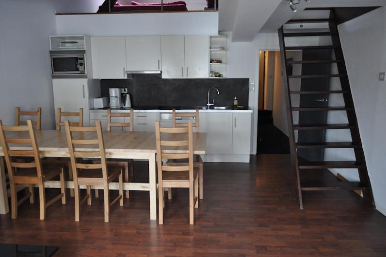 St Christopher'S Inn Hostel At The Bauhaus Bruges Esterno foto