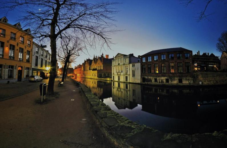 St Christopher'S Inn Hostel At The Bauhaus Bruges Esterno foto