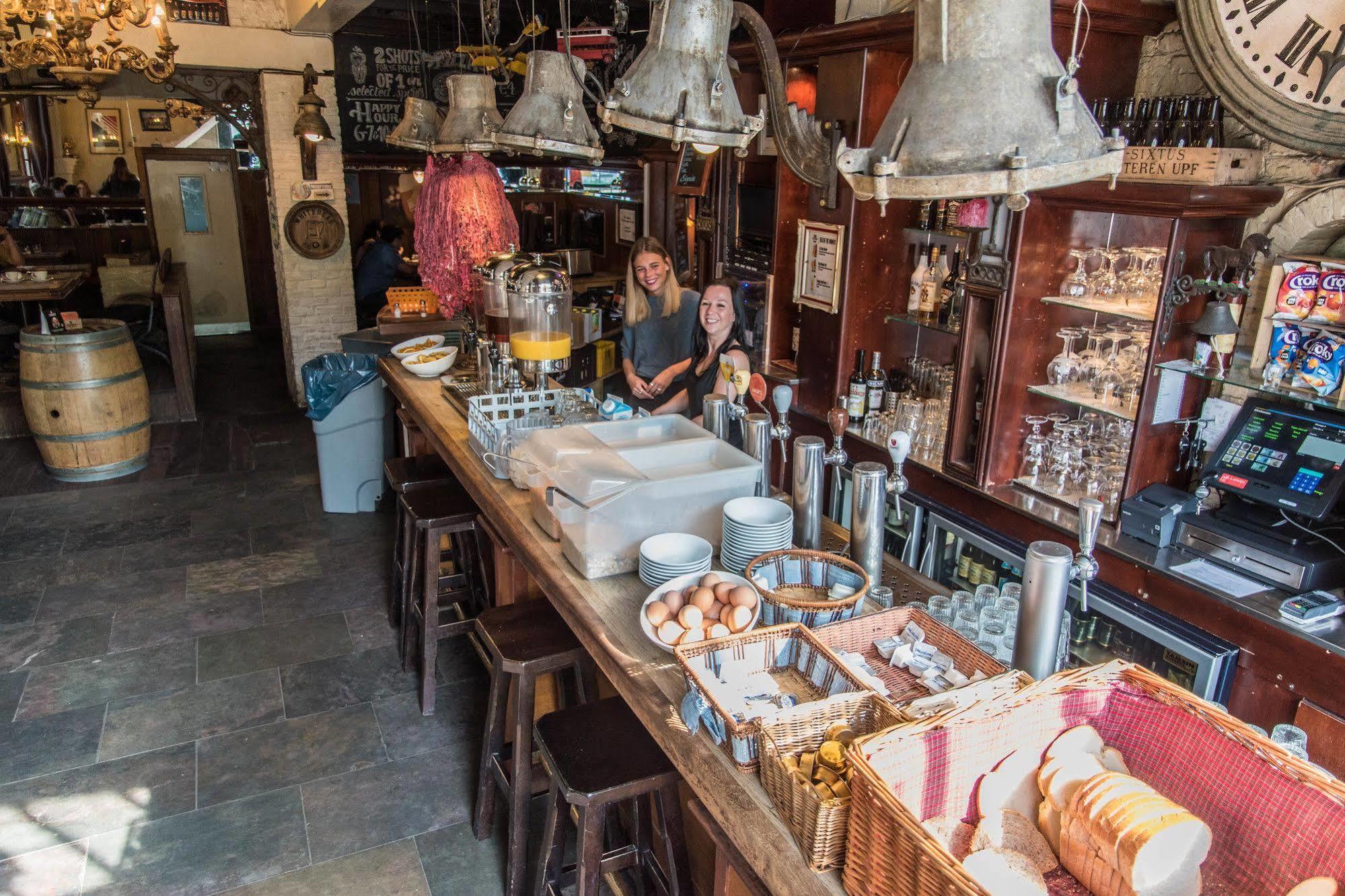 St Christopher'S Inn Hostel At The Bauhaus Bruges Esterno foto